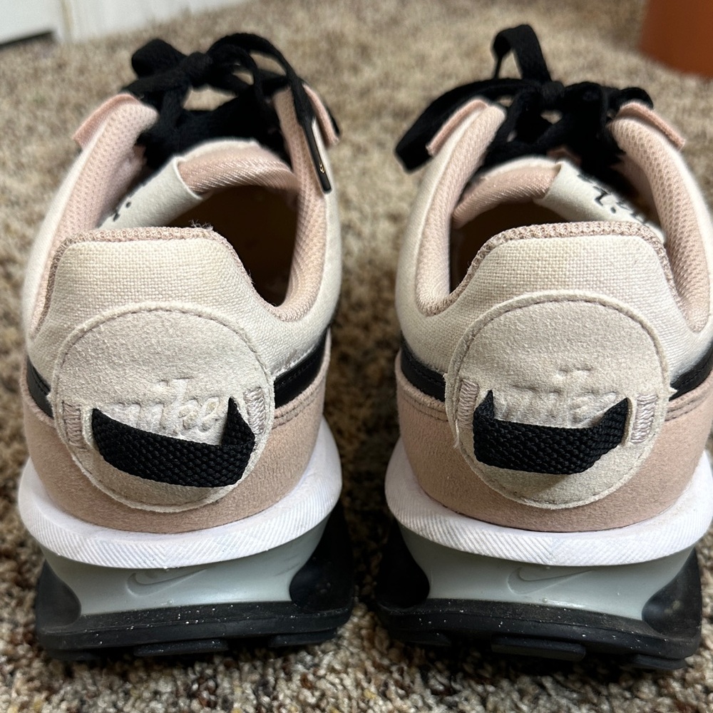 Nike Women's Beige and Black Sneakers - Picture 3 of 7